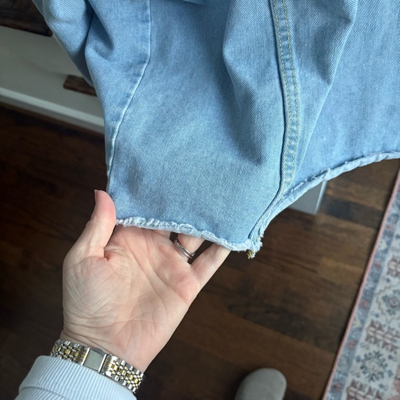 Women’s Distressed Light Wash Jean Jacket Amazon - Picture 7 of 7
